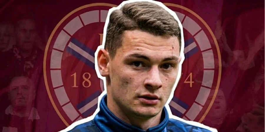 Ислам Чесноков Шотландияға жетті