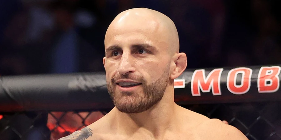 Чемпион UFC объяснил, почему хочет сразиться с Мовсаром Евлоевым