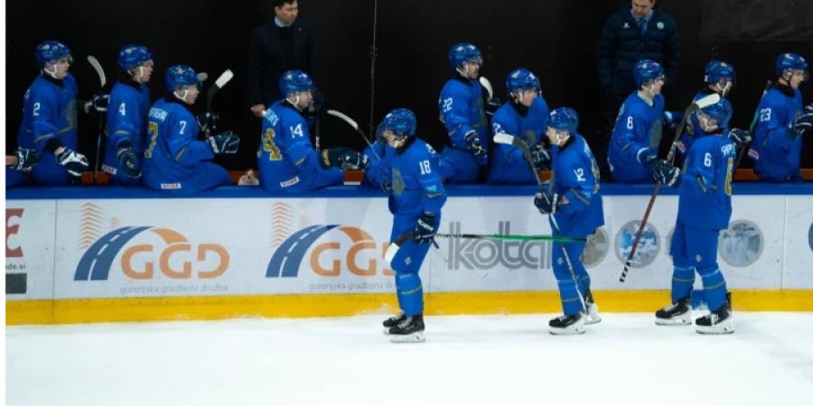 Жастар арасындағы ӘЧ: Қазақстан құрамасы ірі есеппен жеңілді