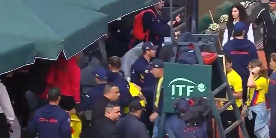 Вырвавший победу колумбиец спровоцировал всеобщий гнев трибун