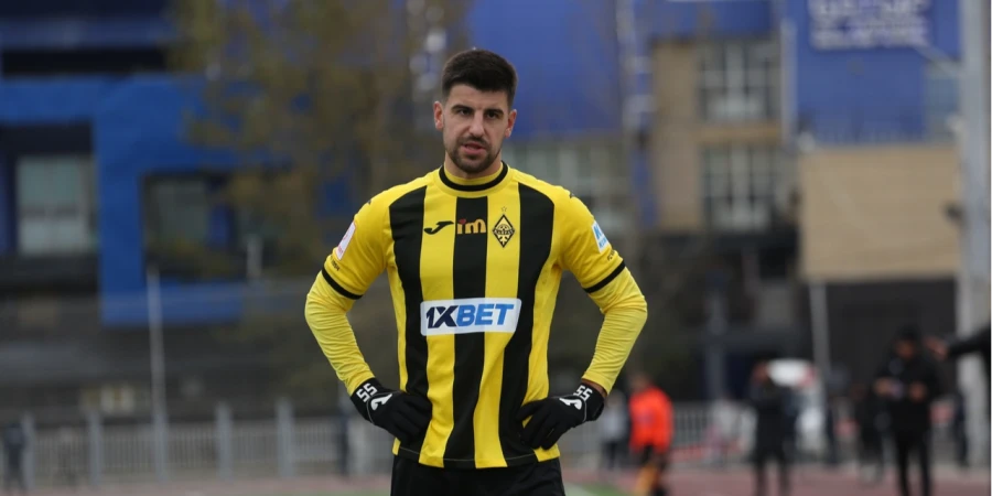 «Тобыл» қорғаушысы «Қайраттың» ойыншысын мақтады