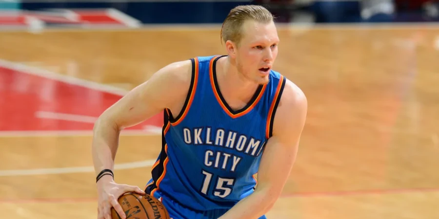 Одурманенный наркотиками баскетболист нанес побои своей подруге