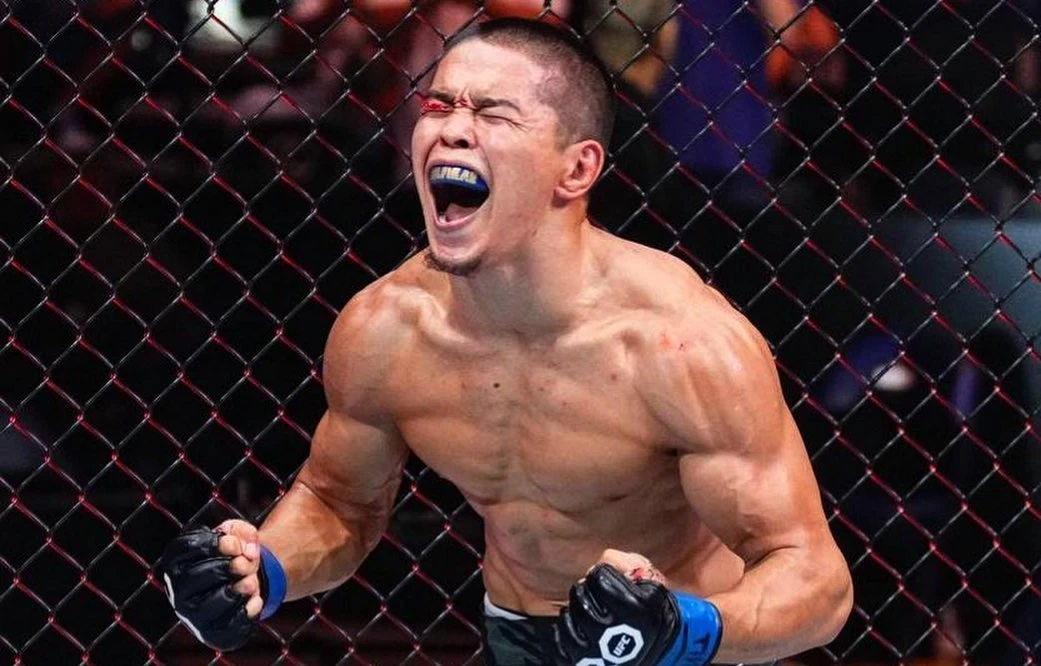 Асу Алмабаев UFC Fight Night 245 турниріндегі жекпе-жегі алдында көз арбасты