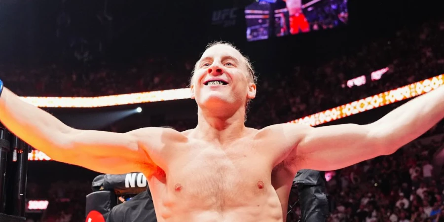 Непобедимого чемпиона UFC обвинили в лицемерии