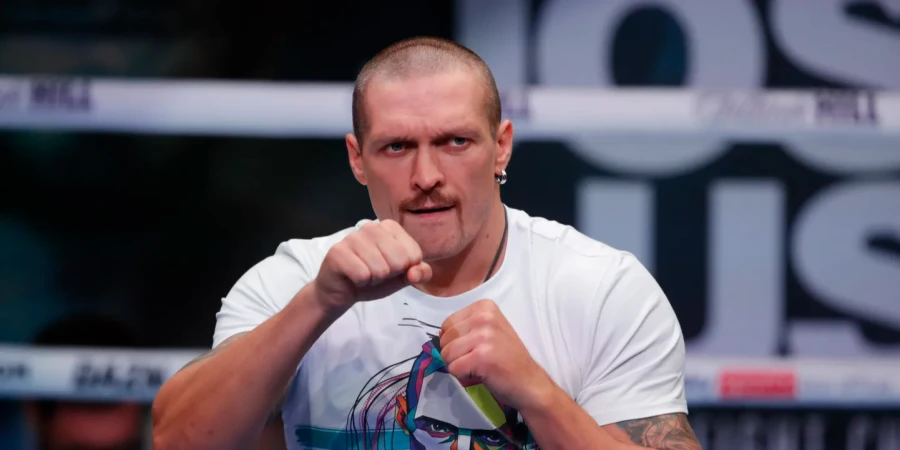 Александр Усик келесі жылдың басында жекпе-жек өткізеді