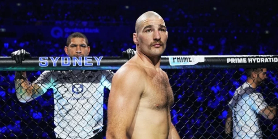 Стрикленд задумался о смене дивизиона из-за Чимаева