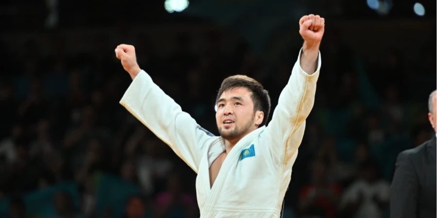 Олимпийский чемпион Казахстана с победы стартовал на Азиаде-2026
