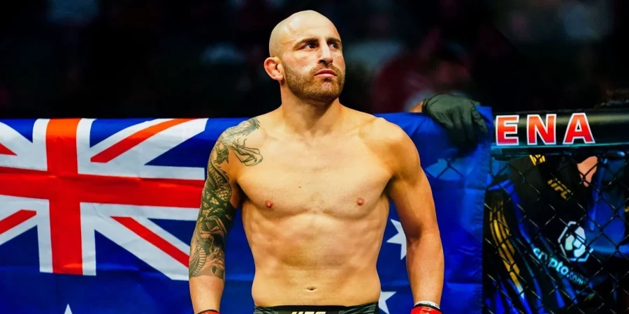 Чемпион UFC Волкановски назвал сроки возвращения в октагон