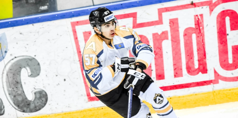 Чапоров впервые вызван в сборную Казахстана перед чемпионатом Азии