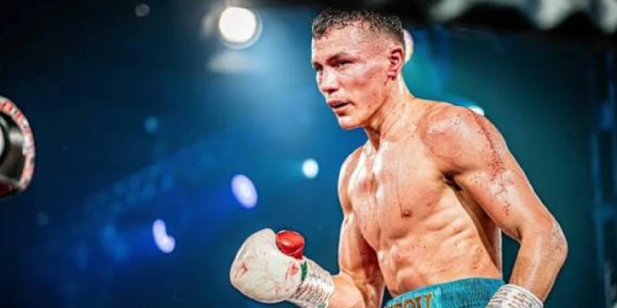 Қазақстандық боксшы Германияда титулдық жекпе-жек өткізеді