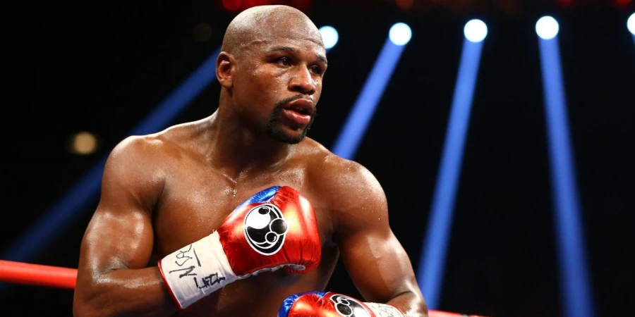 Мейвезер объявил о возвращении в профессиональный бокс