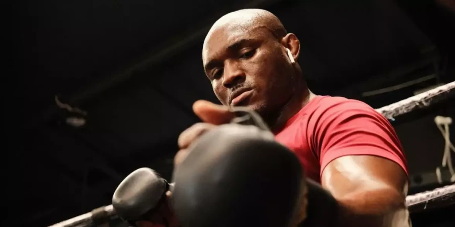 Экс-чемпион UFC уличил промоушн в двойных стандартах