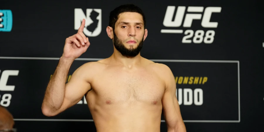 Российский боец Икрам Алискеров снялся с турнира UFC 318