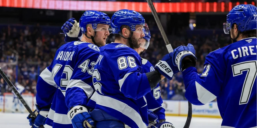 Хоккеист Никита Кучеров установил рекорд XXI века в НХЛ