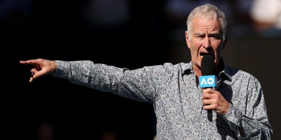 Навязчивый поклонник конкретно выбесил Макинроя