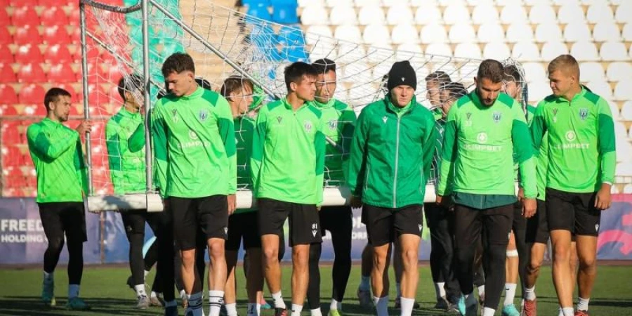 Премьер-лигадағы орнын сақтап қалған «Атырау» легионерлерге жалақы төлемеген