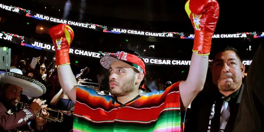 Появилась новая информация о звездном боксере