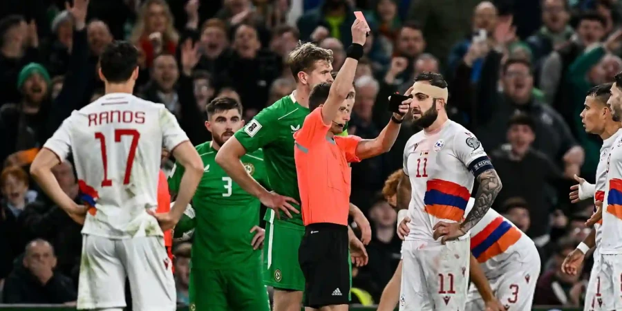 Из-за вспыльчивости Барсегяна сборная Армении проиграла важный матч