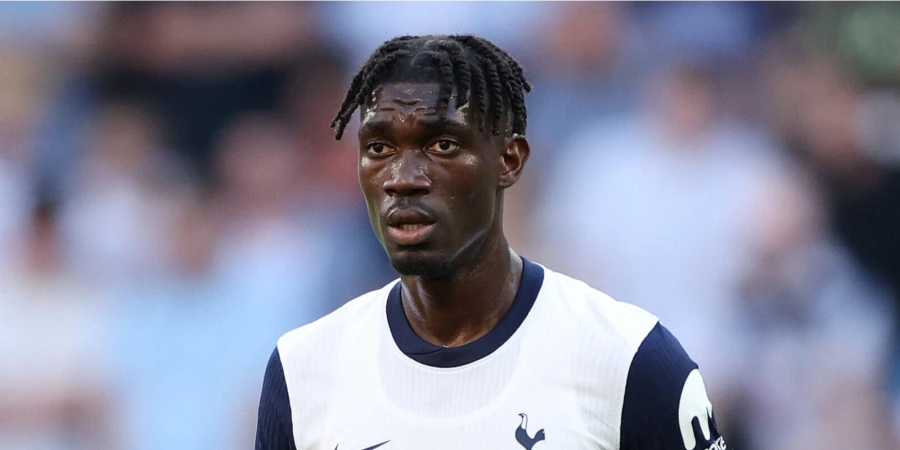 «Аякс» заключил контракт с экс-полузащитником «Тоттенхэма»