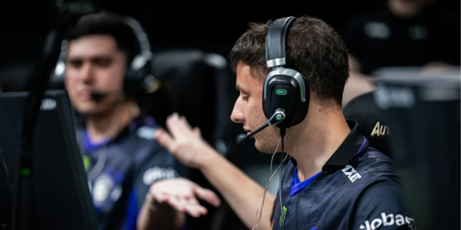 9z Team обыграла FlyQuest в первом раунде второй стадии мейджора