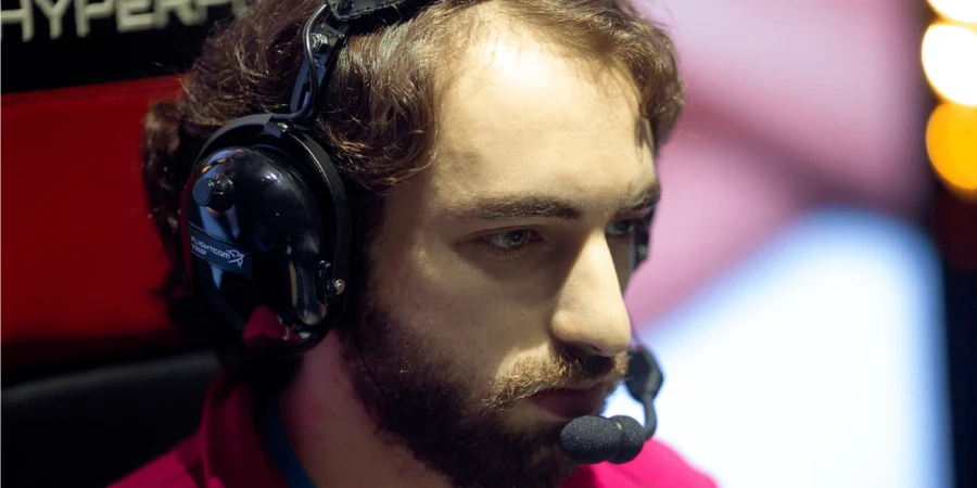 Американский кастер прокомментировал замену Gaimin Gladiators на Yakult Brothers на TI 2025
