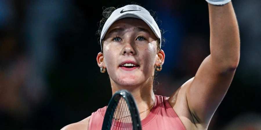 Невероятным камбэком с «баранкой» завершился матч Мирры Андреевой на Australian Open-2026