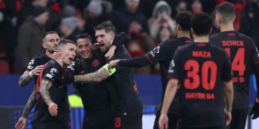 «Боруссия» Менхенгладбах — «Байер»: прямая трансляция матча в Бундеслиге