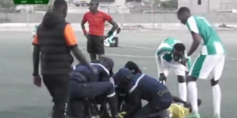 Игрок получил неестественный перелом ноги