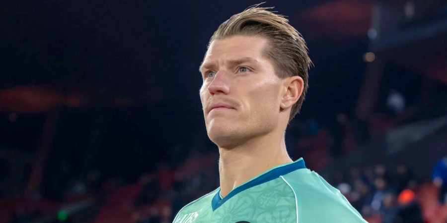 Кевин Беренс во время матча устроил разборки с одноклубником