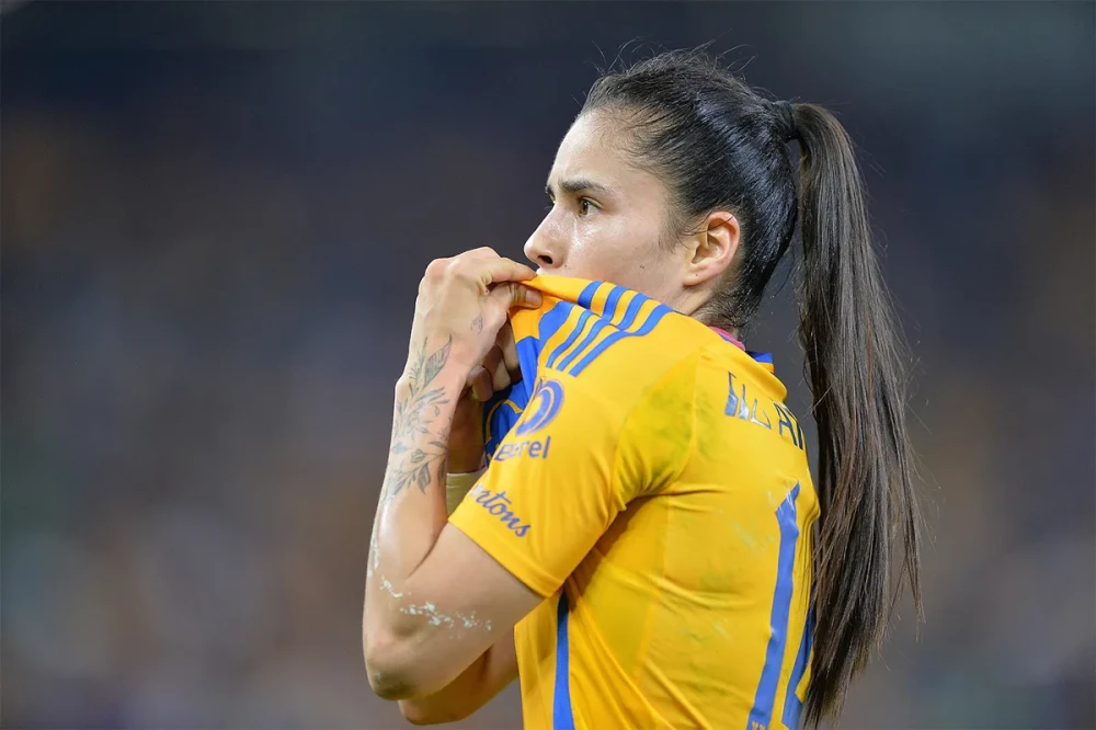 Мексиканская футболистка получила награду ФИФА за лучший гол 2025 года. ВИДЕО