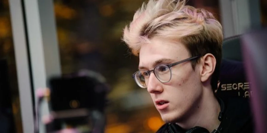 SabeRLight-: «Я отдаю оффлейн игрокам с более высоким MMR»