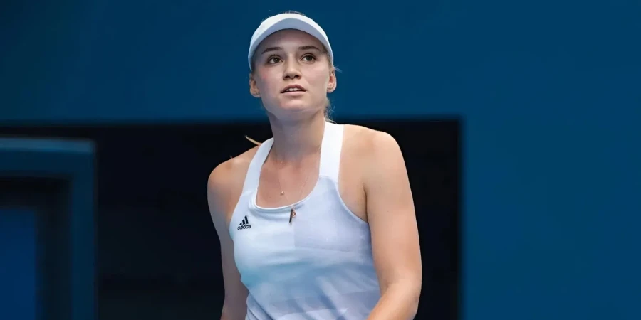 Рыбакина сыграет первый матч после снятия в Дубае