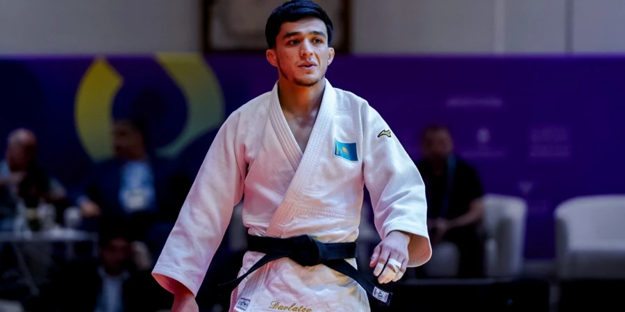 Азия чемпионаты: екі қазақстандық дзюдошы жартылай финалға шықты