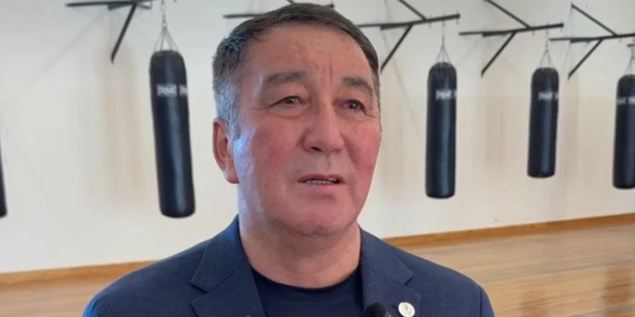 Қайрат Сәтжановқа пәтер мен көлік табысталады