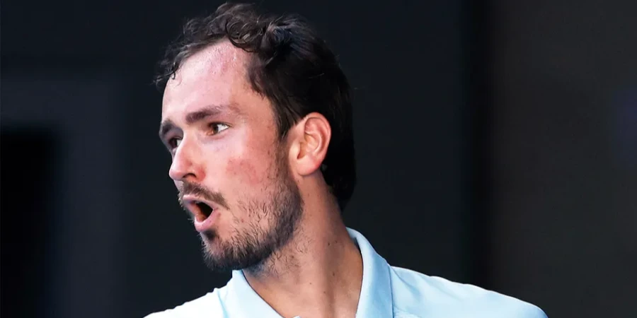 Даниил Медведев показал неприличный жест во время матча US Open