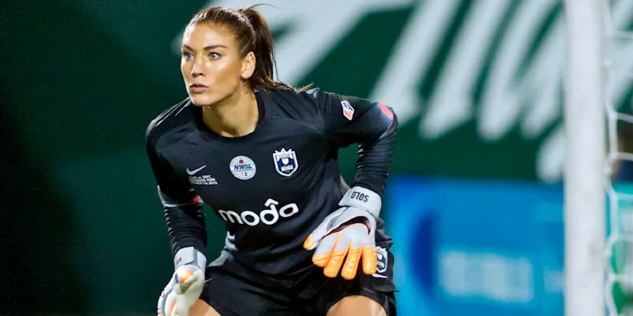 Хоуп Соло - скандальная легенда футбола США