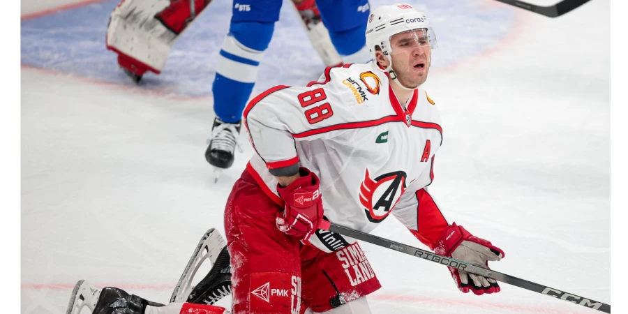 Клуб КХЛ понес потери перед матчем с «Барысом»