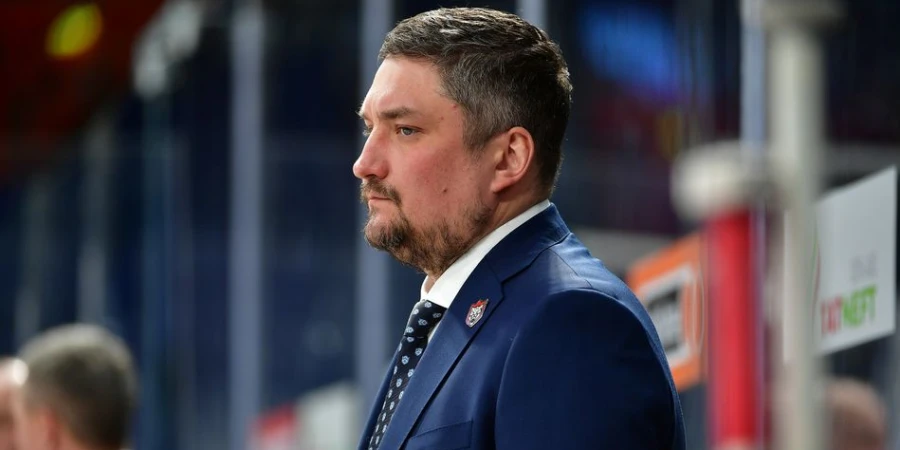 Тренер Худяков призвал не придавать значения успехам с Казахстаном