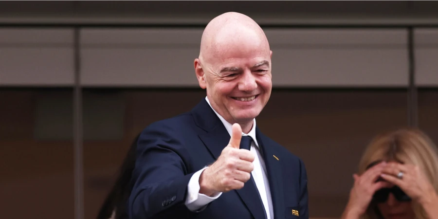 Главу ФИФА Инфантино призвали немедленно покинуть пост