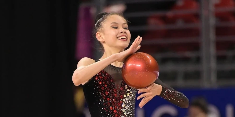 Казахстанская гимнастка взяла четыре медали на Гран-при во Франции