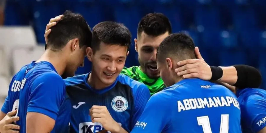 Футзальный «Семей» уступил "неизменному" победителю Лиги чемпионов, но вышел в плей-офф