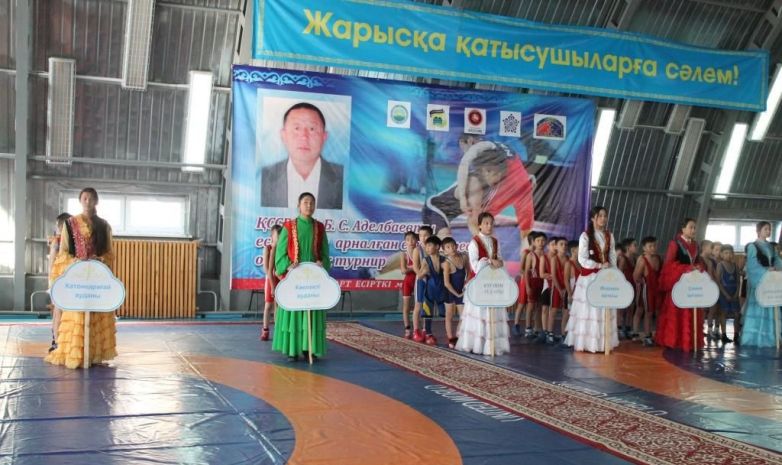 ШҚО-да еркін күрестен облыстық турнир өтті