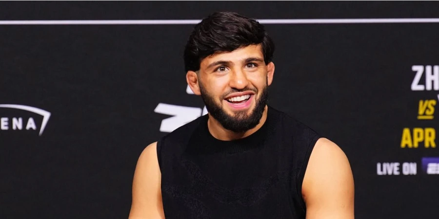 Лидер рейтинга UFC в лёгком весе Арман Царукян изложил план на возможный бой против нового чемпиона организации