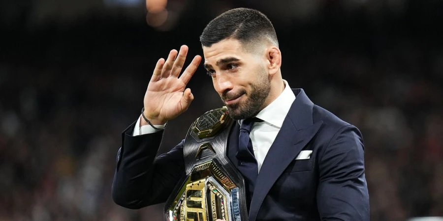 «Лично попросили». Новоиспеченный чемпион UFC — об обещании руководству промоушена