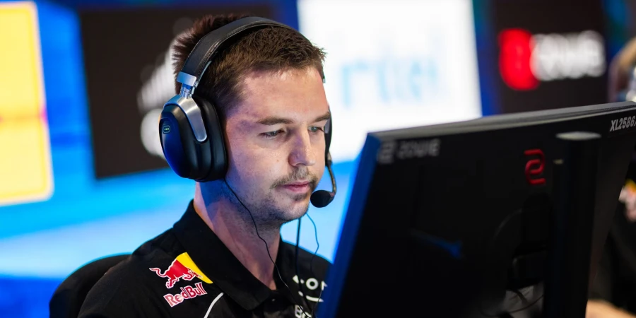 Device — о неопределенности в Astralis: «Никто не знает, что происходит»