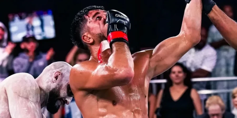 Қазақ файтер Karate Combat турнирінің чемпионы атанды