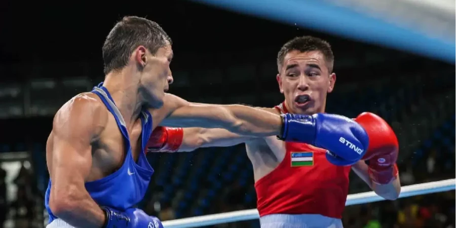 «Өзім жанып кеттім». Қазақ боксшысы Дусматовтан жеңілуінің себебін түсіндірді