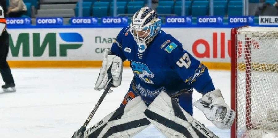 Голкипер «Барыса» отметился одним из самых впечатляющих спасений недели.