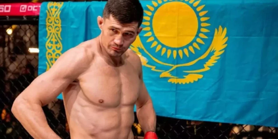 Доставивший проблемы чемпиону из Казахстана боец узнал имя нового соперника