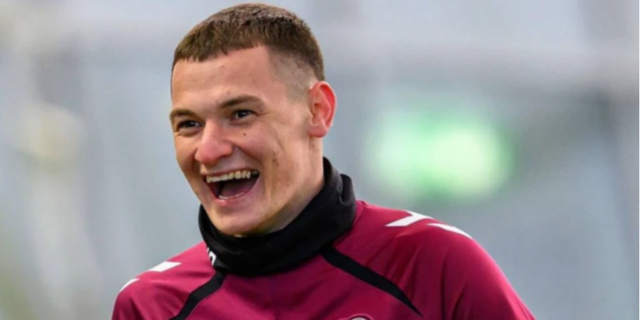 Главный тренер «Хартс» рассказал, почему Чесноков остался вне заявки на матч с «Селтиком»